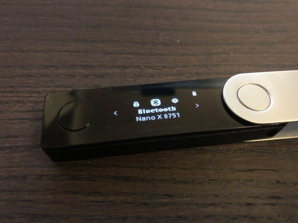 Ledger Nano X Bluetooth Control Panel